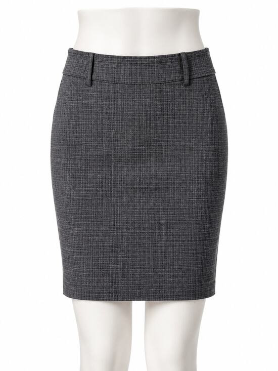 Elie Tahari Dresses & Skirts - Elie Tahari Gray Plaid Pencil Skirt – No Size Tag (Approx. Women’s Medium)